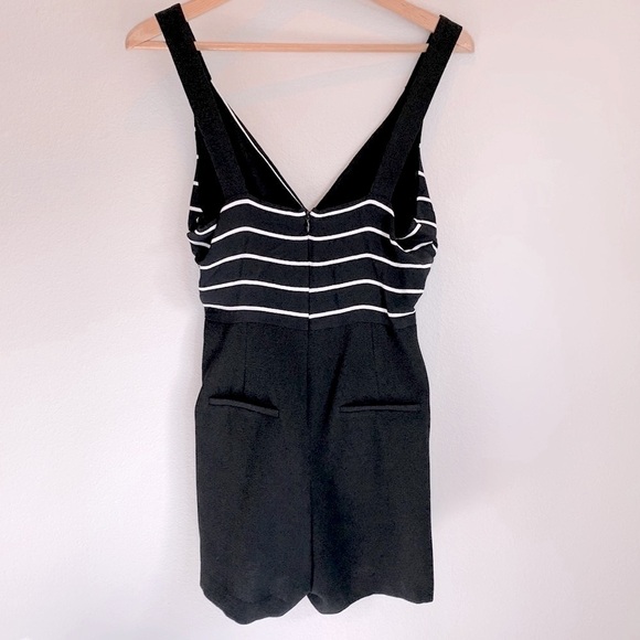 MinkPink Moonshine Striped Wrap Front Romper w/ Pockets Black & White Sz Medium - Picture 10 of 11
